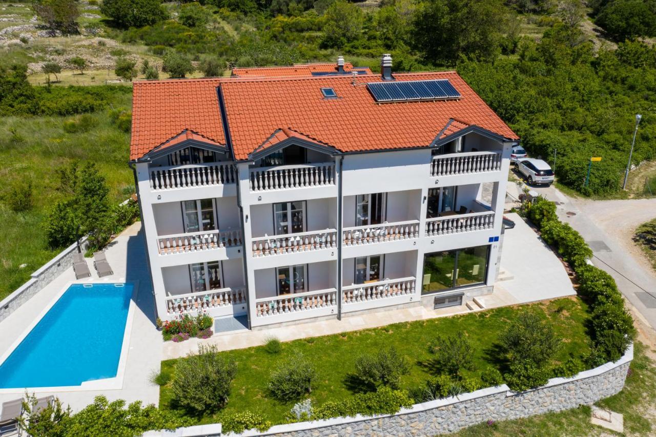 Bed & Breakfast Dosen IV Baska  Exterior photo